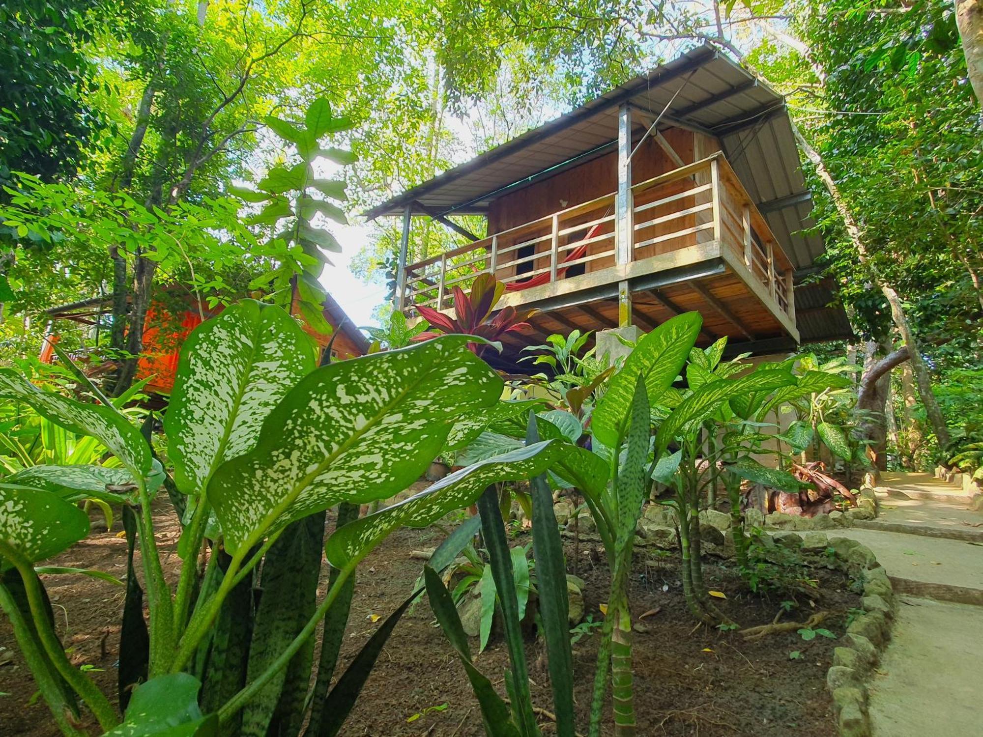 Santi Garden Bungalows Iboih Eksteriør bilde