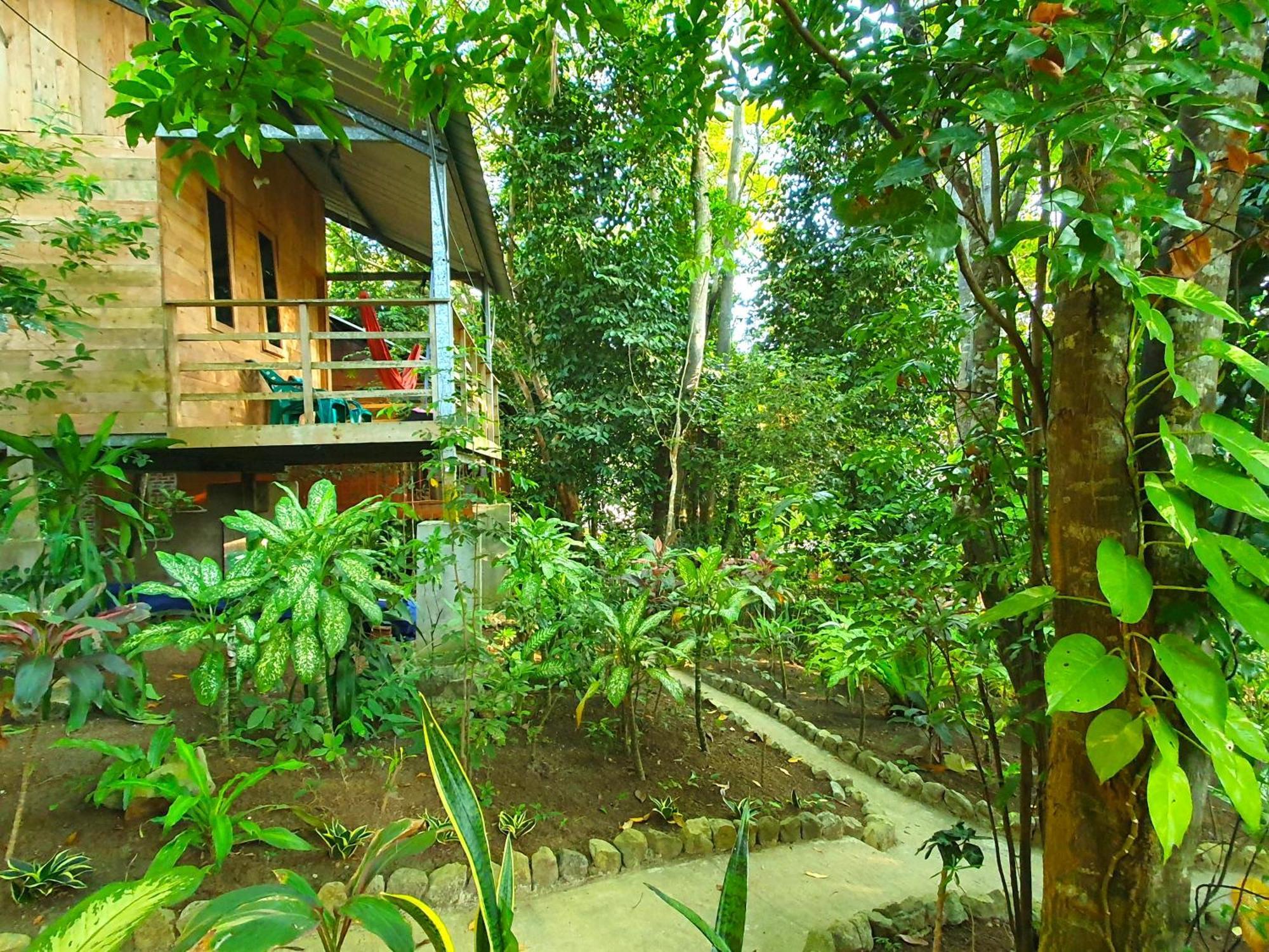 Santi Garden Bungalows Iboih Eksteriør bilde
